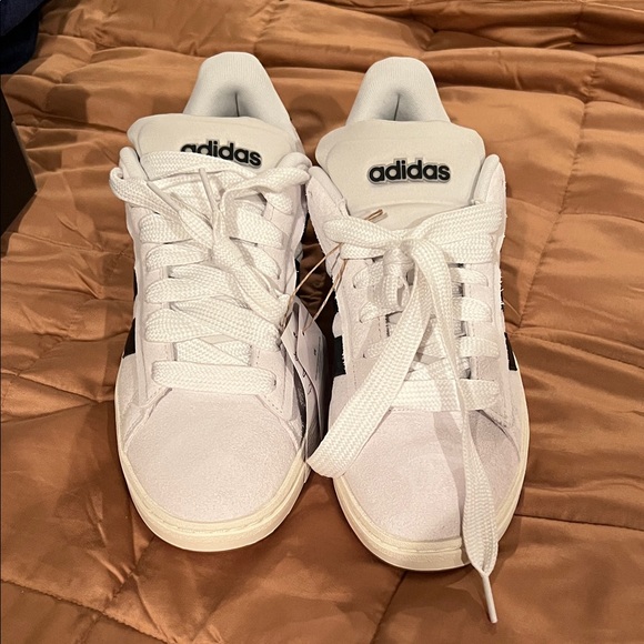 adidas Women's Sneakers White and Black - Picture 2 of 8